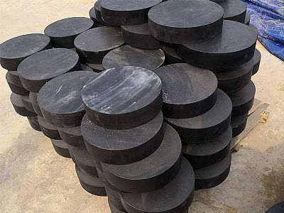 清苑区板式橡胶支座由若干层橡胶片与薄钢板经加压硫化